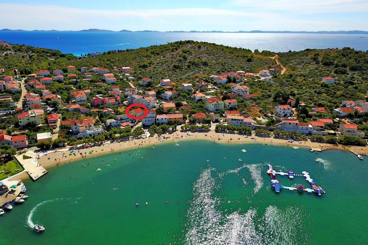 Vila Ena Murter Buitenkant foto